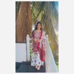 Loveleen Kaur Sasan Instagram - Do what makes your soul shine✨✨ Wearing✨@evesdeal ✨