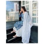 Loveleen Kaur Sasan Instagram - 💙✨Wearing the colour of my aura ✨💙 Thank you @karaj_jaipur for sending this simple but elegant outfit ! Definitely need more of this colour in my wardrobe ✨ Jutti: @kala.india ✨