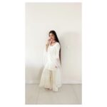 Loveleen Kaur Sasan Instagram - Distinct love for whites ✨ Wearing: @lamourroseofficial 🤩🌟