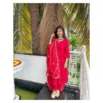 Loveleen Kaur Sasan Instagram - The festivities begin!✨ ✨ ✨ ✨ Outfit: @bunaai ✨ Jutti: @kala.india ✨