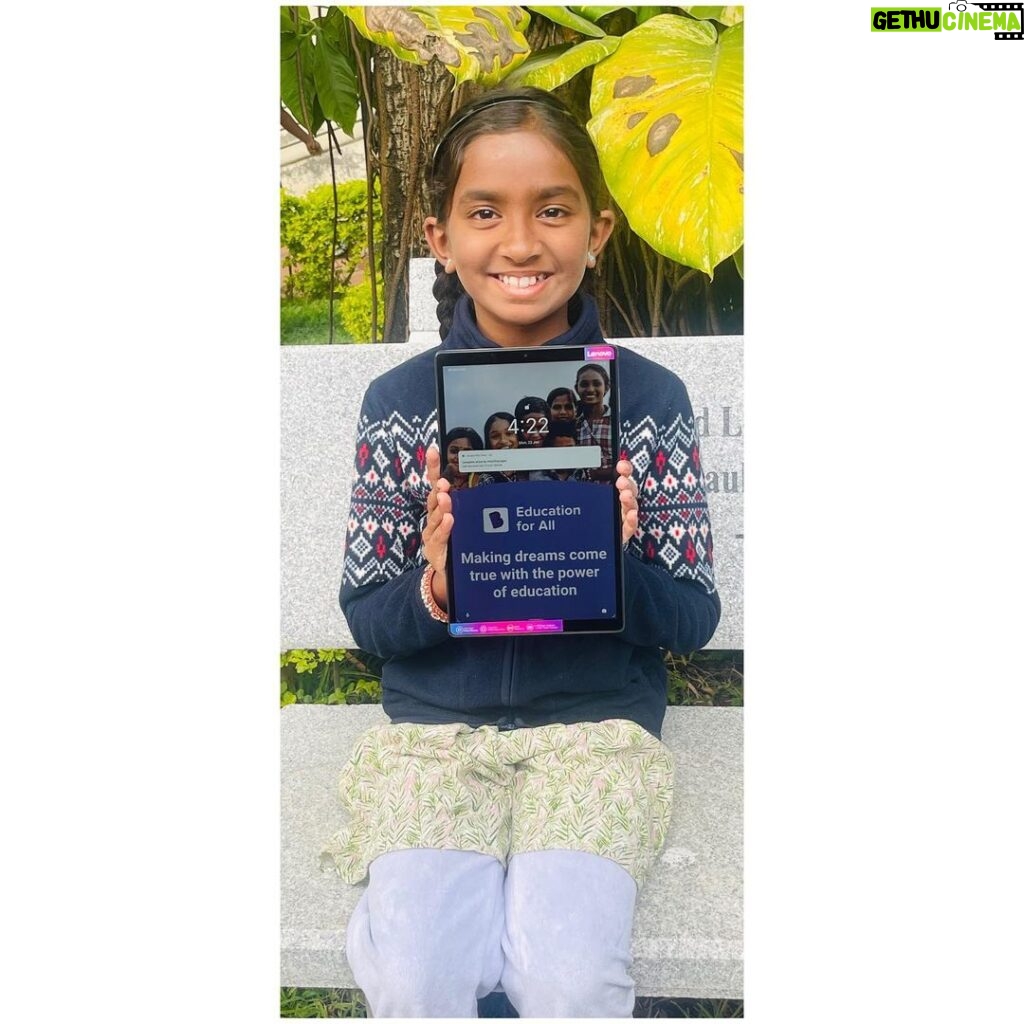 Loveleen Kaur Sasan Instagram - BYJU'S Give Initiative is transforming lives, one device at a time. I'm proud to have played a part in providing equal opportunities for quality education and helping students reach for the stars! #educationforall #byjusgive #byjus #divyagokulnath