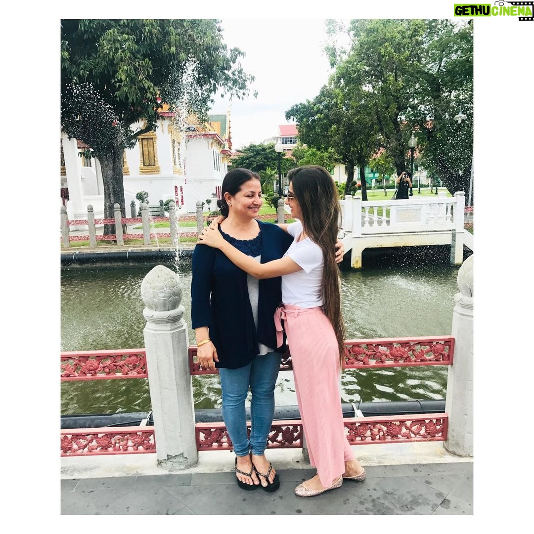 Loveleen Kaur Sasan Instagram - माँवां ठंडियाँ छाँवां.🧿 #HappyMothersDay♥️