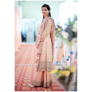 Loveleen Kaur Sasan Instagram - Keep that innocence, Be kind, Stay positive and Be grateful!🌸✨