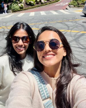 Maanasi G Kannan Instagram - You made the US trip memorable one to me akka!! Thank you for tolerating me for a week!!❤️ I never expected this connect with you 🥺
Will continue to torture you!!🥰😘

#usa🇺🇸 #trip #maanasi #priyankank