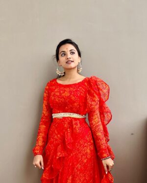 Maanasi G Kannan Instagram - ❤️‍🔥 

Wearing - @akira_the_couture__ ♥️
Pc - @_srishaaaa__ ❤️

#maanasi #maanasisupersinger #outfit #red