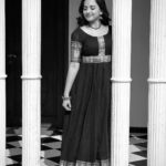 Maanasi G Kannan Instagram - Black and white eh oru azhagu 🖤 Wearing - @vib_ecorner ✨ #maanasi #maanasisupersinger #ammathechadress #blackandwhite #pictures #insta #black