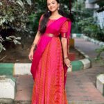 Maanasi G Kannan Instagram - Feeling Pinkiisshhhhhh 💕 Wearing - @vib_ecorner ❤️ #maanasi #ammathechadress #outfits #dressing #show #singer