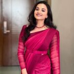 Maanasi G Kannan Instagram – Merry Christmas to everyone! ❤️

Saree – @elegant_fashion_way 
Blouse stitched – @vib_ecorner 🩷
Jewellery – @muthucharam2018 

#maanasi #maanasisupersinger #singer #performer #saree #sareegirl #merrychristmas #christmas