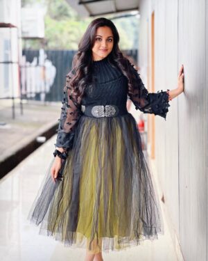Maanasi G Kannan Instagram - Just flexing this outfit! 💚

PC : @mukundkrajesh._ ❤️

#maanasi #random #outfits #oosolriyaoooosolriya #show