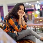 Maanasi G Kannan Instagram – Just a random post 🌚

#maanasi #singer #roamingaround #random