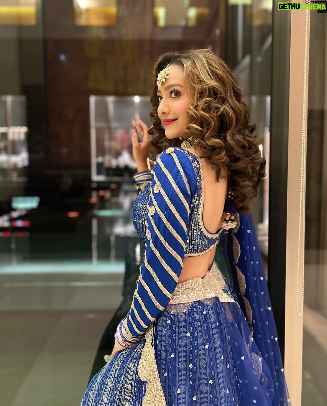 Madalsa Sharma Instagram - I blue your mind away I know🩵🧿 . . . . #mahaashtami #festive #Navratri2023 #navdinkikhushi