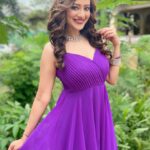Madalsa Sharma Instagram - But bank account bhi hack nahi hona chahiye😂 . . . . #reels #reelsinstagram #madalsasharma #kavya #videooftheday #instadaily #instavideo #instagood #instamood #mood #trending #trendingreels #reelitfeelit #reelkarofeelkaro #reeloftheday #reelit #love #actorslife