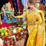 Madalsa Sharma Instagram - May The Divine Blessings Of Lord Ganesha Guide You on a Path Filled with Happiness and Success ✨✨ Ganpati Bappa Morya ❤️❤️ . . . . #ganpatibappamorya #lordganesha #madalsasharma #festive
