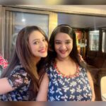 Madalsa Sharma Instagram - IRL my mom is the sweetest😍🤗 #justforfun @sheelassharmaa . . . . #reels #reelsinstagram #madalsasharma #sheelasharma #kavya #videooftheday #instadaily #instavideo #instagood #instamood #mood #trending #trendingreels #reelitfeelit #reelkarofeelkaro #reeloftheday #reelit #love #actorslife