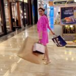 Madalsa Sharma Instagram - It’s always retail therapy….😉🤪 . . . . #reels #reelsinstagram #madalsasharma #kavya #videooftheday #instadaily #instavideo #instagood #instamood #mood #trending #trendingreels #reelitfeelit #reelkarofeelkaro #reeloftheday #reelit #love #actorslife