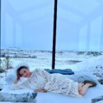 Madalsa Sharma Instagram – Just queening in my cabin in the snow….❄️☃️🤍
.
.
.
.
#whitechristmas #christmas #madalsasharma #iceland #panoramaglasslodge #instagood #instadaily #instamood #instapic #snow #cabininthesnow #love #gratitude Panorama Glass Lodge Iceland