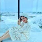 Madalsa Sharma Instagram – Just queening in my cabin in the snow….❄️☃️🤍
.
.
.
.
#whitechristmas #christmas #madalsasharma #iceland #panoramaglasslodge #instagood #instadaily #instamood #instapic #snow #cabininthesnow #love #gratitude Panorama Glass Lodge Iceland