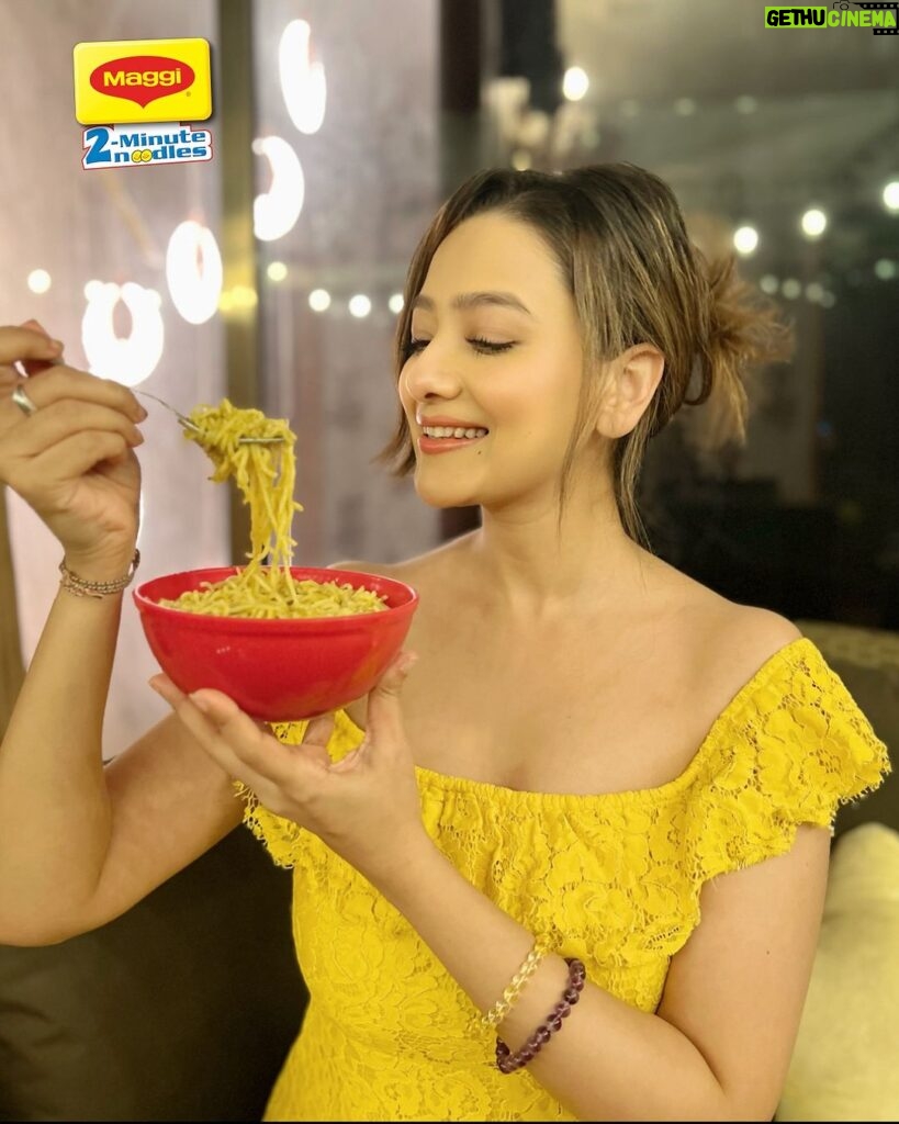 Madalsa Sharma Instagram - Just like how Kavya keeps moving forward in life despite the ups and downs, and exudes resilience, I too share the same belief in real life – there is always a silver lining. MAGGI to me is that bowl of hope and optimism. So, what's your MAGGI emotion? Why don't you tell us what's your MAGGI emotion with simple steps 1. Share a picture or video of what your MAGGI emotion is 2. Tag me and @maggiindia with #MAGGILeChalMujhe