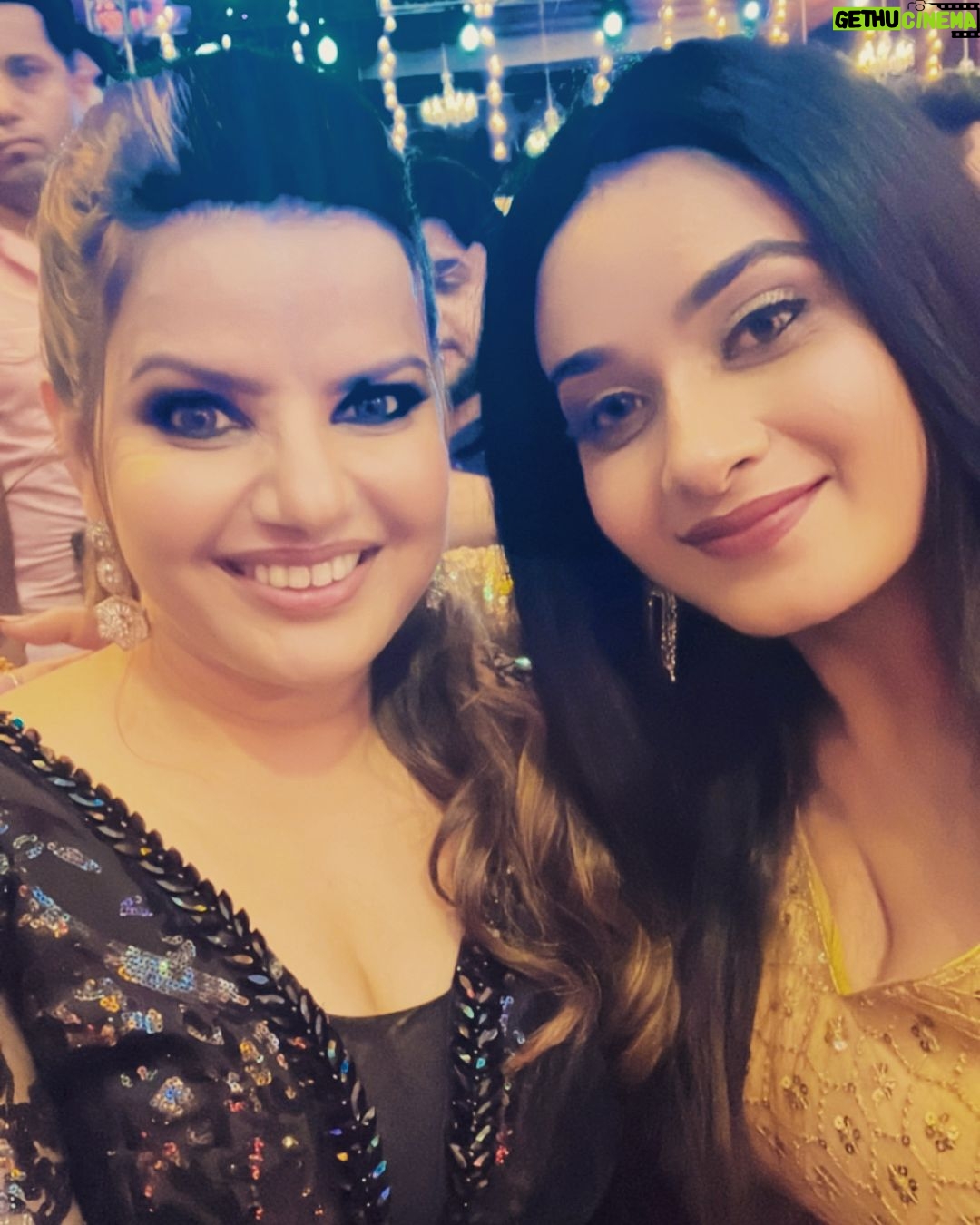 Madhu Sharma Instagram - Happy birthday to the most beautiful nd stylish actress @madhhuis ji , you are such a kind lady nd attractive person , may god always bless you ♥️ enjoy your eve doll🫶