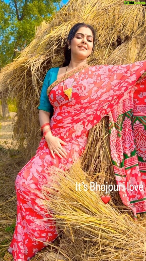 Madhu Sharma Instagram - Bhojpuri love with @rinkughosh_official ji #bhojpuri #bhojpurireels #bhojpurilove #song #trendingreels #viralvideos #mypride @madhhuis @singhpawan999 @dineshlalyadav