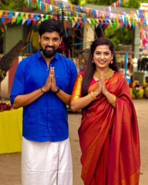 Madhumitha H Instagram - Our ETHIRNEECHAL has successfully completed 500 episodes !🥹😭♥️
Cheers to many more to go ♾️

@suntv 

Thank you n Love you all🫶🏻🙏🏻

#ethirneechal #suntv #suntvserial #coactors #500episodes #smilemore #keepsupporting #onlyforfans #tamilserial