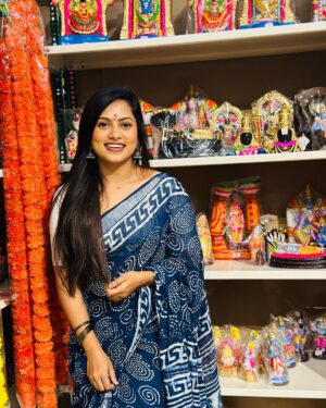Madhumitha H Instagram - Divine ✨
Saree - @devismulmulcotton 

#cottonsaree #mulmul #mulmulsaree #smilemore #saree #divine
