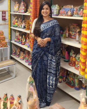 Madhumitha H Instagram - Divine ✨
Saree - @devismulmulcotton 

#cottonsaree #mulmul #mulmulsaree #smilemore #saree #divine