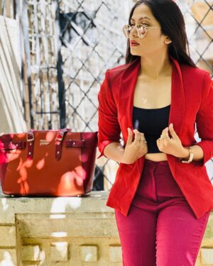 Madhumitha H Instagram - Same game different level👾❤️🖤

#red #black #slay