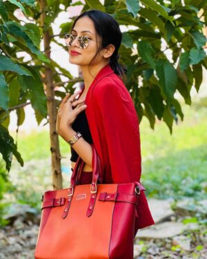 Madhumitha H Instagram - Same game different level👾❤️🖤

#red #black #slay