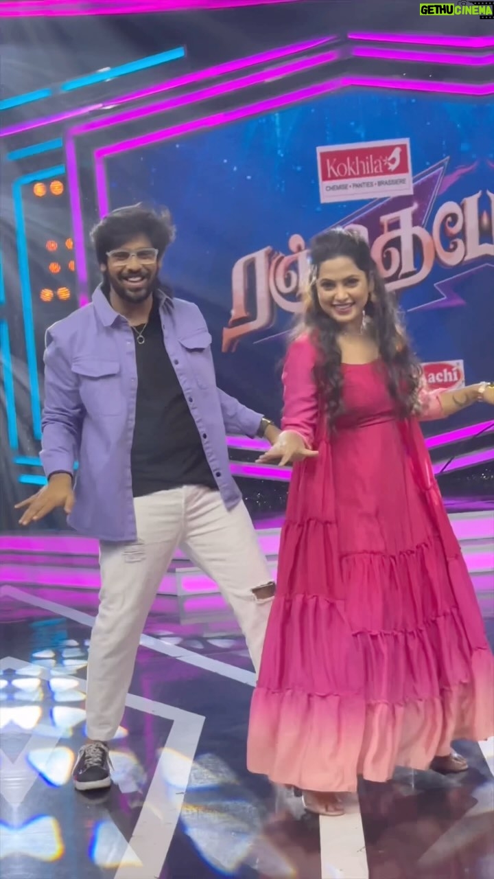 Madhumitha H Instagram - #NotRamaiyavastavaiya vibes 🤟🏼 with the sweetest @madhumitha.h_official ♥️😍💯 Styling : @oshinanil @varshonit Makeover : @artistrybygayu #Jawan #SRK #aswathchandrasekar #vjaswath #suntv #ranjithame #ethirneechal #janani #madhumitha #shahrukhkhan #anirudh #atlee #vikramrathore Perungudi