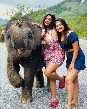 Madhumitha H Instagram - So here it comes! I agreed to the whole trip for this kutty @madhumitha.h_official. She is a beach gurl and i am a mountain wala 😉 and i lov animals. So i had an agreement with her to show me elephant 😝 but she failed it by mistake and i went mad 😠. So later today she tried harder and harder and took me there somehow but we ran out of cash, she pleaded, managed somehow within the money and i was flaunting ♥️♥️♥️ i even got mad that she didn’t click my pics properly so she asked for retake and clicked me again ♥️♥️♥️ em sorry babieeee and ilovuuu the most♥️♥️ never leaving ur side 🤣 cheers to many of my useless fights kuttieeeee🧿🧿🧿 always with u my pysch