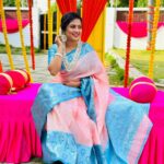 Madhumitha H Instagram - ✨🪷 Hairstyle by - @prabavathi_madhu #saree #ayudapooja #festivevibes #suntv #smilemore #pinkandblue #traditional #jewelry #jewellery #whitestone