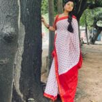 Mahalakshmi Shankar Instagram - Beautiful white chettinadu cotton saree from @tamilnadu_khadi_bharani_silks_