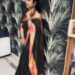Mahalakshmi Shankar Instagram - To me, you are perfect ❤️ Soft silk with satin border from @sareescollections_23 Blouse designed and stitched by @lakshmi_lv14