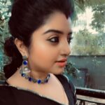 Mahalakshmi Shankar Instagram - You don’t have to prove yourself to anyone Beautiful pure crepe silk saree from @close2_heart_collections Beautiful jewellery sets from @sd_wholesale_jewelrys Blouse stitched by @lakshmi_lv14 Hairstyle by @jenifer_hair_stylist_official