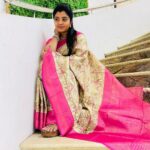 Mahalakshmi Shankar Instagram - Everything is gonna be alright Beautiful soft digital print saree with contract border and blouse from @diva_collections_1