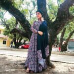 Mahalakshmi Shankar Instagram - Beautiful georgette gown with shawl from @taashitrendz Taashitrendz..!!! You find beautiful Kurtis , kurti set, kurti suit and saree..Kurtis starts from Rs 499/- with free shipping and do have many offers here..checkout fashionable wears @taashitrendz👗🛍️ with best quality at affordable prices 💯