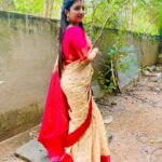Mahalakshmi Shankar Instagram - After hearing from my friend, bought this beautiful korvai silk saree and beautiful pearl set from @athyiaattirestudio. Iam totally impressed. The saree was of good quality and in fact better looking in person than on the picture. Completely satisfied. Blouse designed and stitched by @lakshmi_lv14 Hair stylist @jenifer_hair_stylist_official