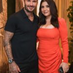 Maheep Kapoor Instagram - Ahhhhhmazing evening ❤️❤️❤️🤗 Family , Friends & the cherry on the cake DAVID BECKHAM !!!!!!! #SuchAGentleman 🤩😍 Thank you my darling @sonamkapoor & @anandahuja ❤️🤗