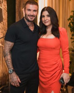 Maheep Kapoor Instagram - Ahhhhhmazing evening ❤️❤️❤️🤗 Family , Friends & the cherry on the cake DAVID BECKHAM !!!!!!! #SuchAGentleman 🤩😍 Thank you my darling @sonamkapoor & @anandahuja ❤️🤗