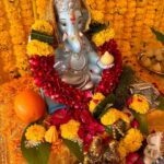 Maheep Kapoor Instagram – May Ganpati Bappa bless us all ❤️❤️❤️❤️🙏🏼 Health , Happiness & Prosperity 🧿❤️🙏🏼