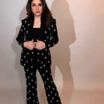 Maheep Kapoor Instagram - My love for suits continues 🤩❤️ #ComfortableChic 📸 .. by my son @jahaankapoor26 😁🤗🤗 Styled by : @mohitrai with @shubhi.kumar Outfit : @worldofasra Assisted by @kashishsinhaaa Hair : Hairby_shivanik Makeup : @sabakhanmakeup