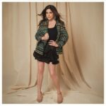Maheep Kapoor Instagram - @maheepkapoor strikes a pose in a crepe ruffle skirt paired with an Aztec inspired beaded blazer! #20YearsOfSurilyG #surilyg #anniversary #celebration #20years #fashion #fashiondesigner #newcollection #bollywoodactor #bollywoodfashion #bollywoodstyle #bollywoodicon #bollyfashion #maheepkapoor #bollywoodwives #reels #fashionreels #trendingreels