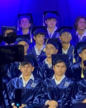 Maheep Kapoor Instagram - That’s my boy ❤️❤️❤️❤️ #ecolemondialeworldschool #ClassOf2023 #ProudMamaMoment 🤩❤️