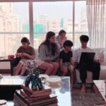 Maheep Kapoor Instagram - Merry Christmas & Happy New Year ❤️ from mine to yours ❤️🧿 #MyXmasWeek with #Family #Grateful #2024 🧿💝