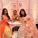 Maheep Kapoor Instagram - My @vedika.karnani wedding ❤️ #mehndi #weddingdiaries #LoveAndOnlyLove ❤️