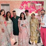 Maheep Kapoor Instagram - My @vedika.karnani wedding ❤️ #mehndi #weddingdiaries #LoveAndOnlyLove ❤️