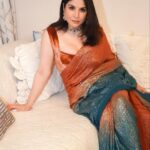 Maheep Kapoor Instagram - Razzle Dazzle in @manishmalhotraworld Saree 🤩 #SareeGoals #ILoveIt ! ❤️ #Sparkle&Shine @tyaanijewellery Outfit @manishmalhotraworld @manishmalhotra05 Styled by @mohitrai with @shubhi.kumar