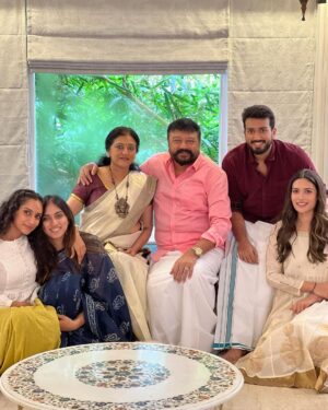 Malavika Jayaram Instagram - Wishing everyone a happy and prosperous Onam!
From ours to yours 🌸