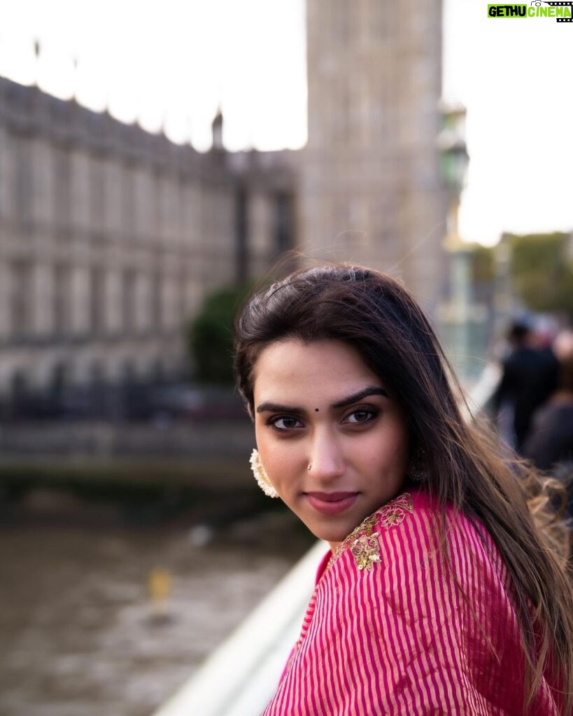 Malavika Jayaram Instagram - Throwback to when I strutted proudly through London in my desi attire. Thanks @georgesimon_m for these beautiful shots
